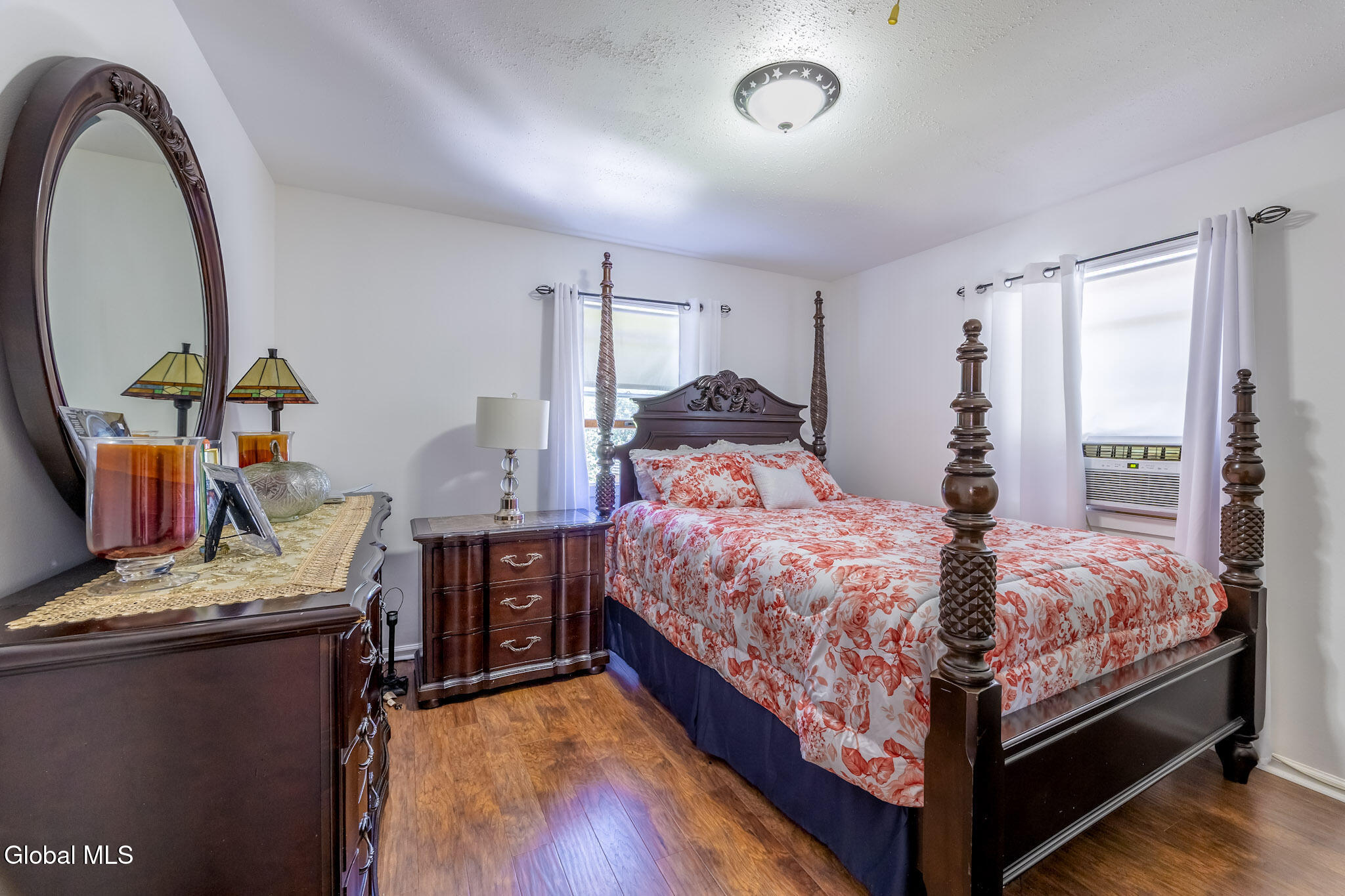 821 Hillside Avenue Schenectady NY 12308