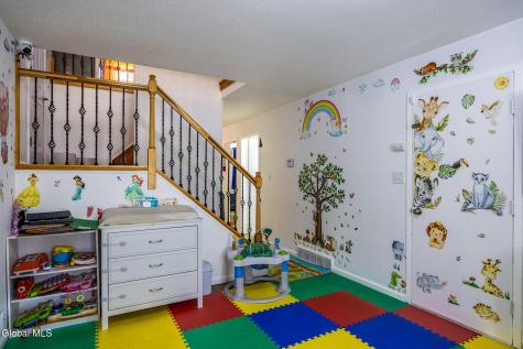 821 Hillside Avenue Schenectady NY 12308