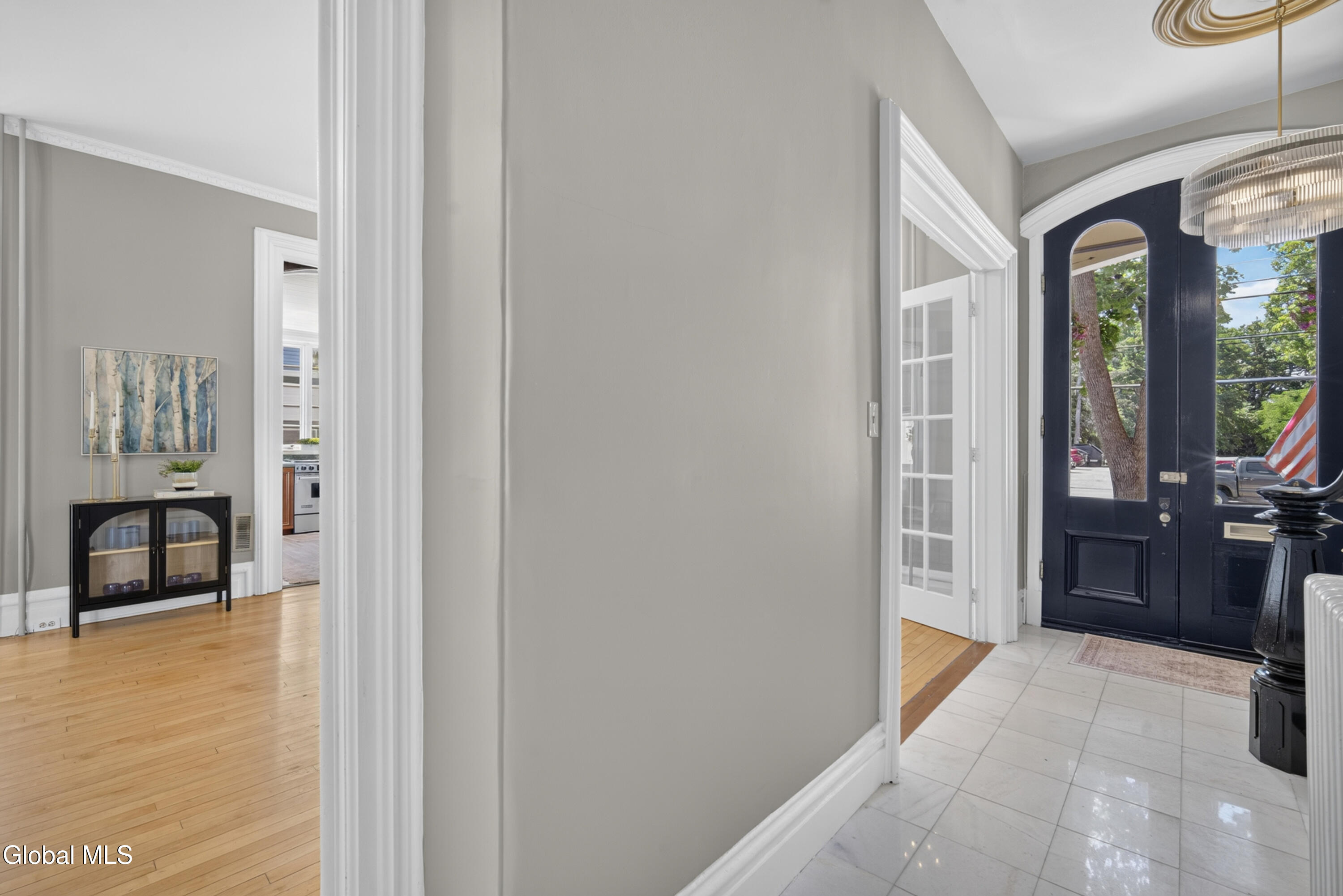 146 Regent Street Saratoga Springs NY 12866