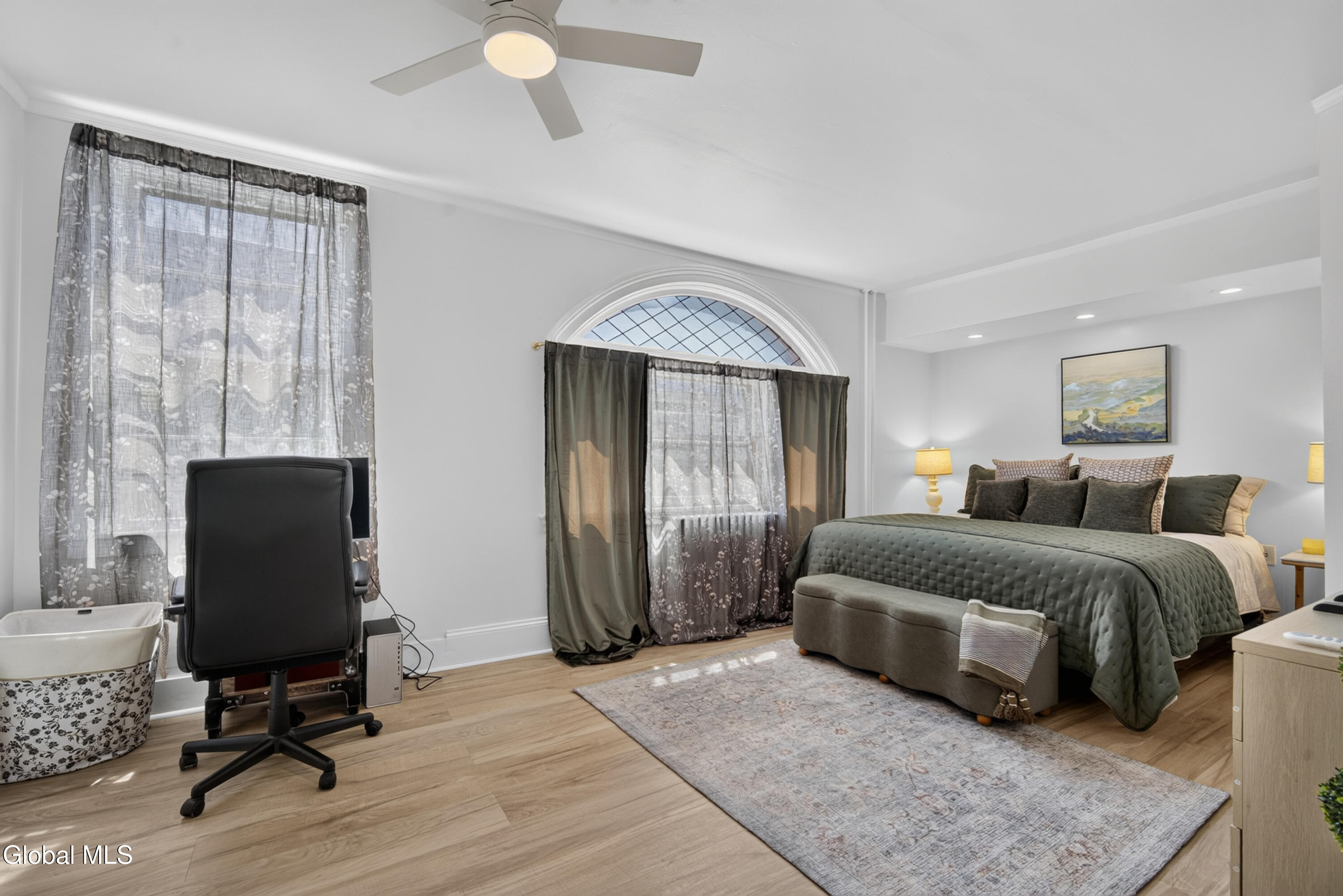 146 Regent Street Saratoga Springs NY 12866