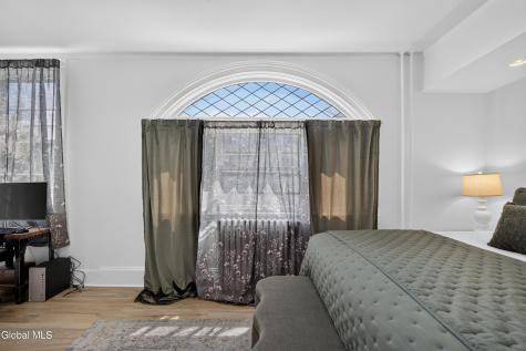146 Regent Street Saratoga Springs NY 12866