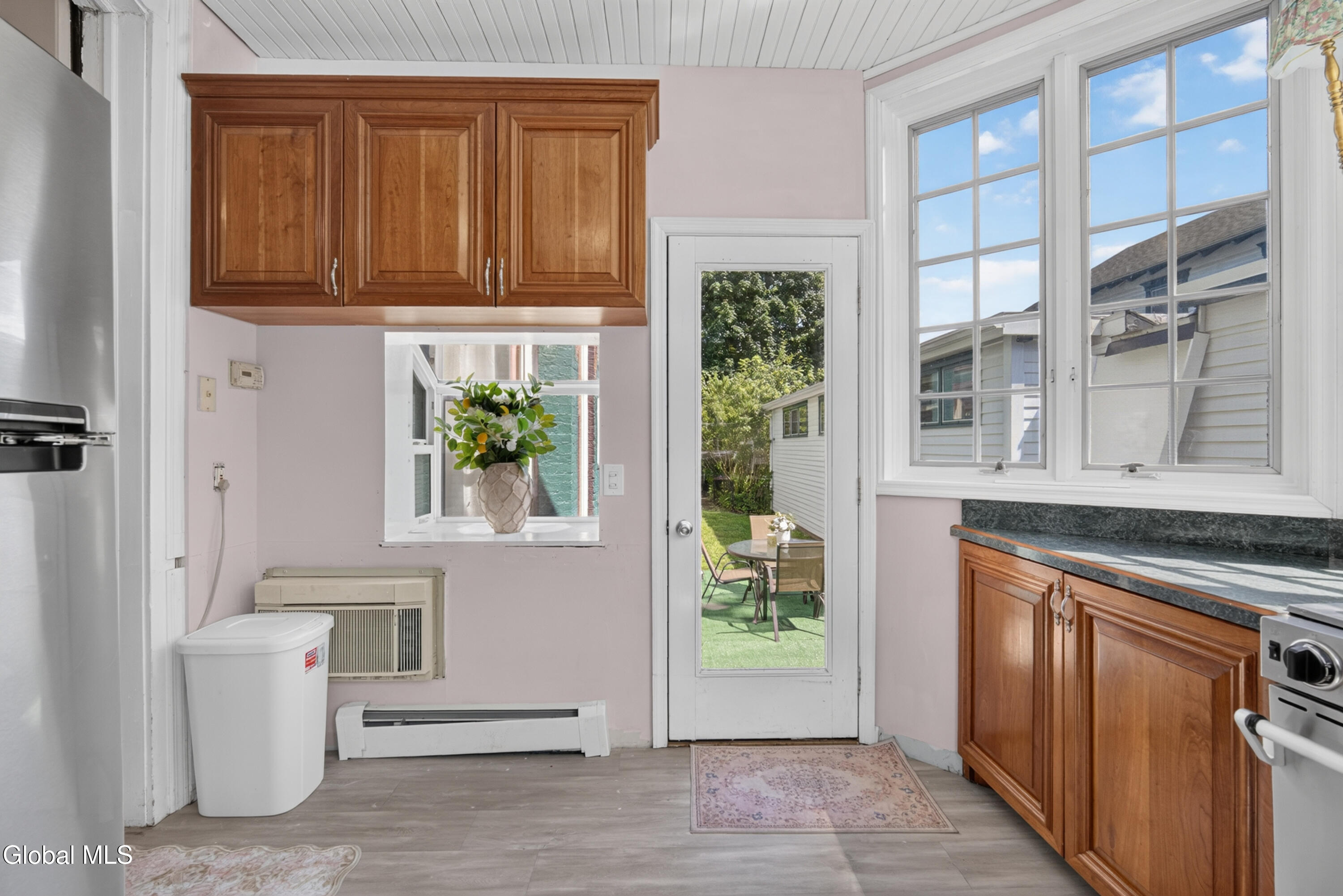 146 Regent Street Saratoga Springs NY 12866