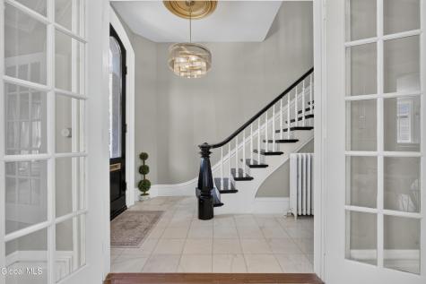 146 Regent Street Saratoga Springs NY 12866