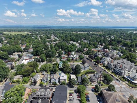 146 Regent Street Saratoga Springs NY 12866