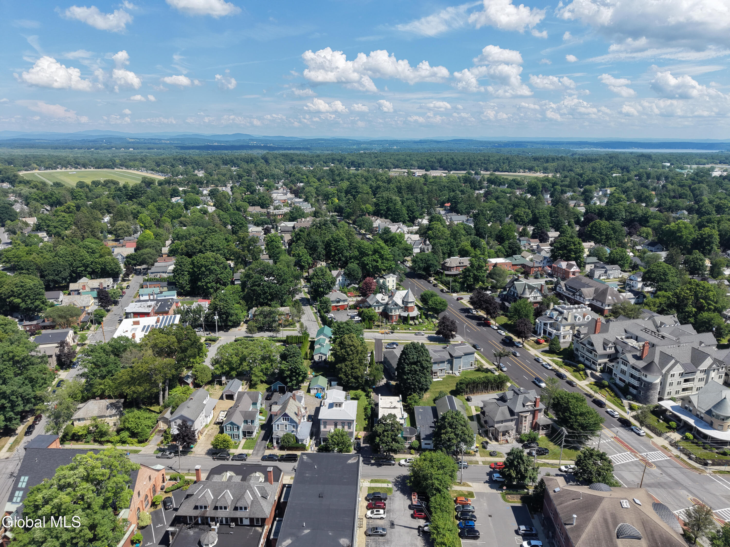 146 Regent Street Saratoga Springs NY 12866