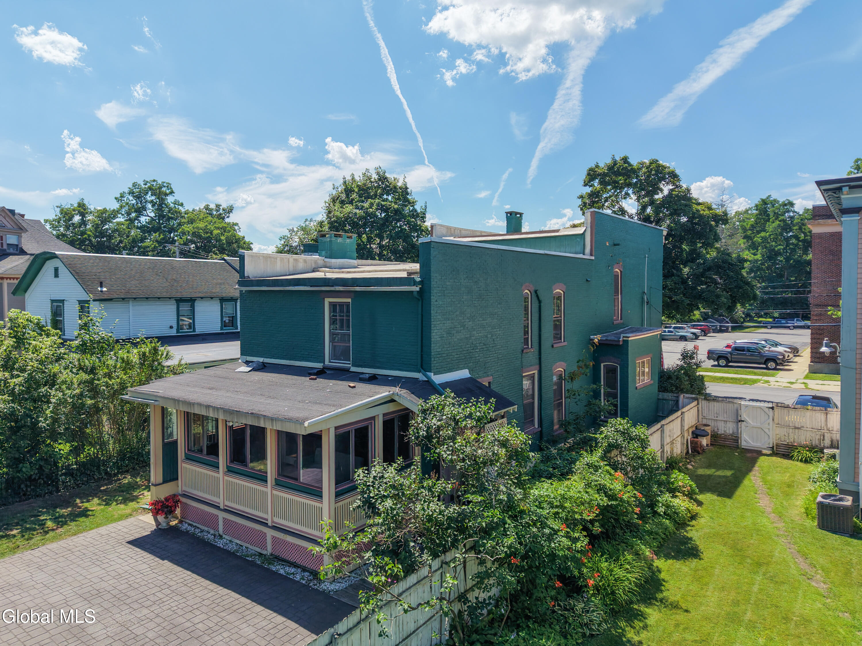 146 Regent Street Saratoga Springs NY 12866