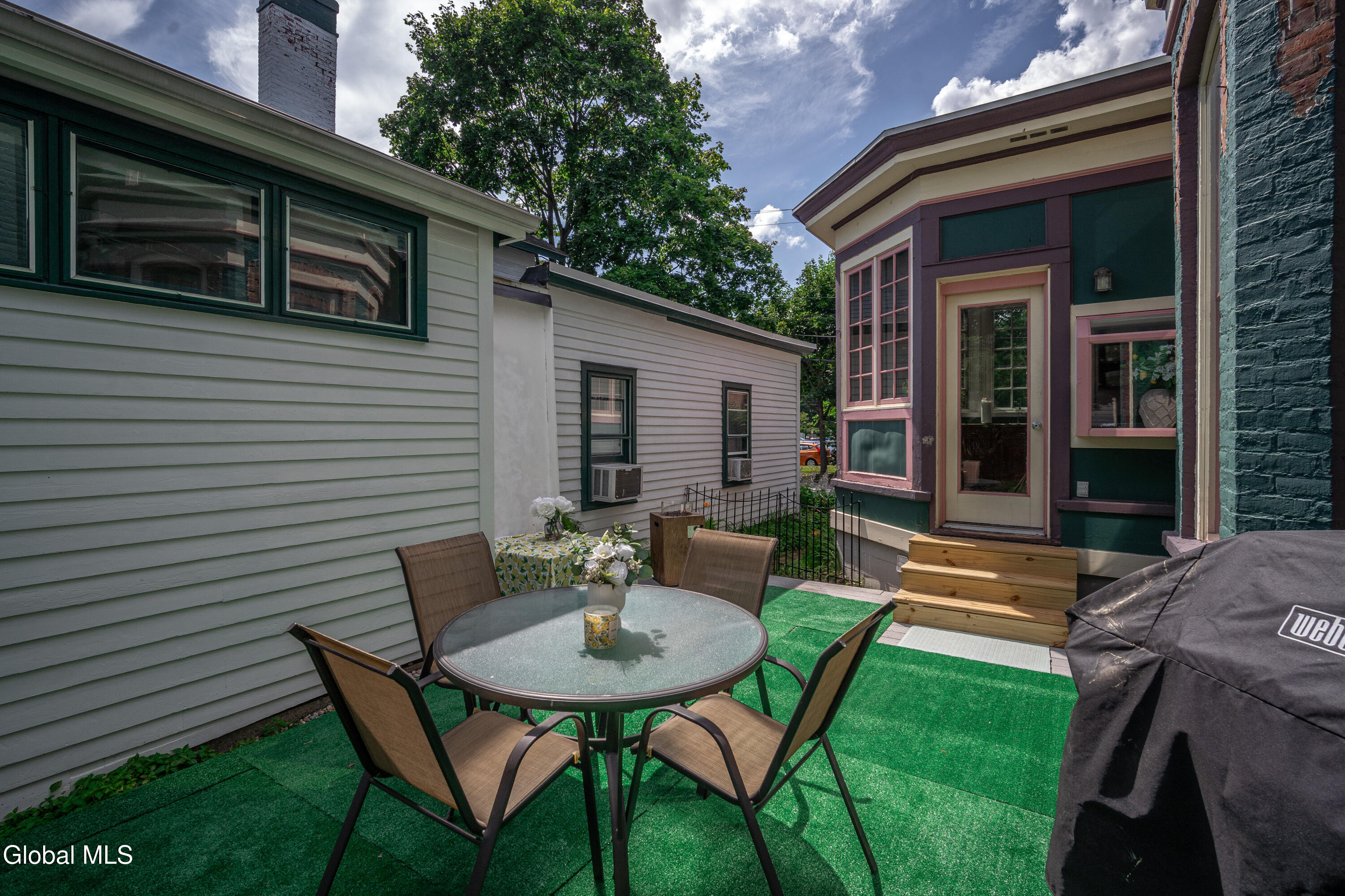146 Regent Street Saratoga Springs NY 12866