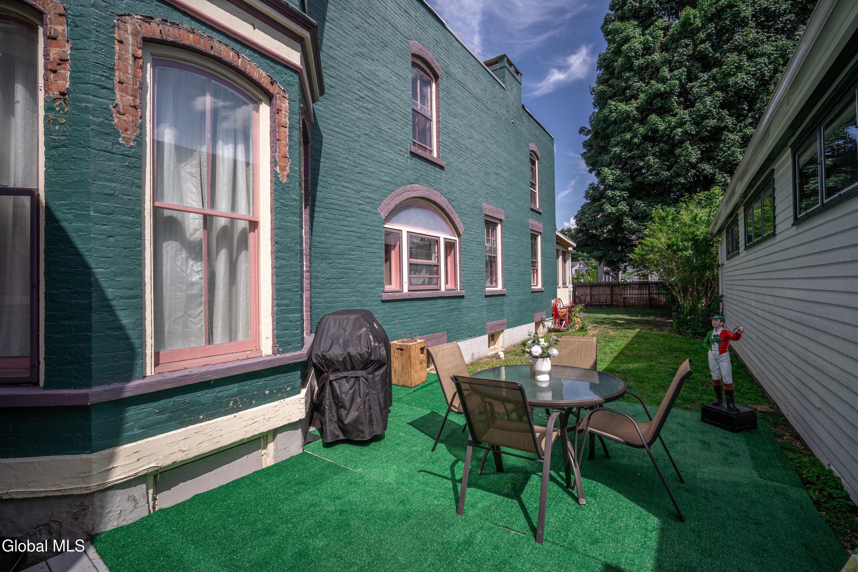 146 Regent Street Saratoga Springs NY 12866