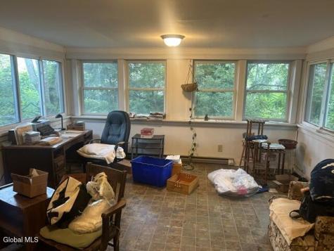 2 Crescent Lane Troy NY 12180