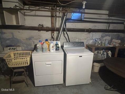 2 Crescent Lane Troy NY 12180