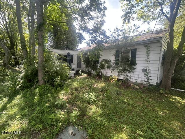 2 Crescent Lane Troy NY 12180