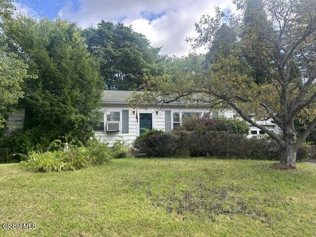 2 Crescent Lane Troy NY 12180