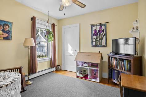 2165 Story Avenue Niskayuna NY 12309
