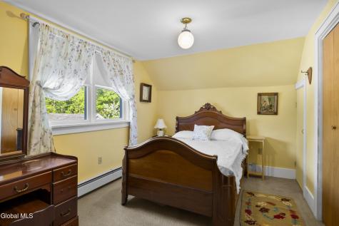 2165 Story Avenue Niskayuna NY 12309