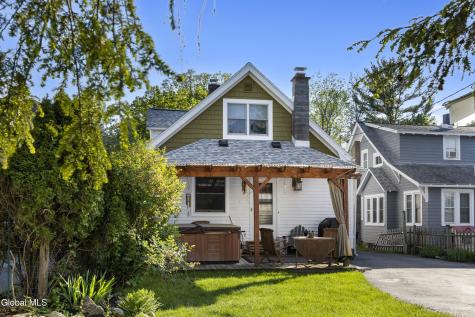 2165 Story Avenue Niskayuna NY 12309