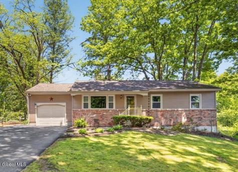 798 Westmoreland Drive Niskayuna NY 12309