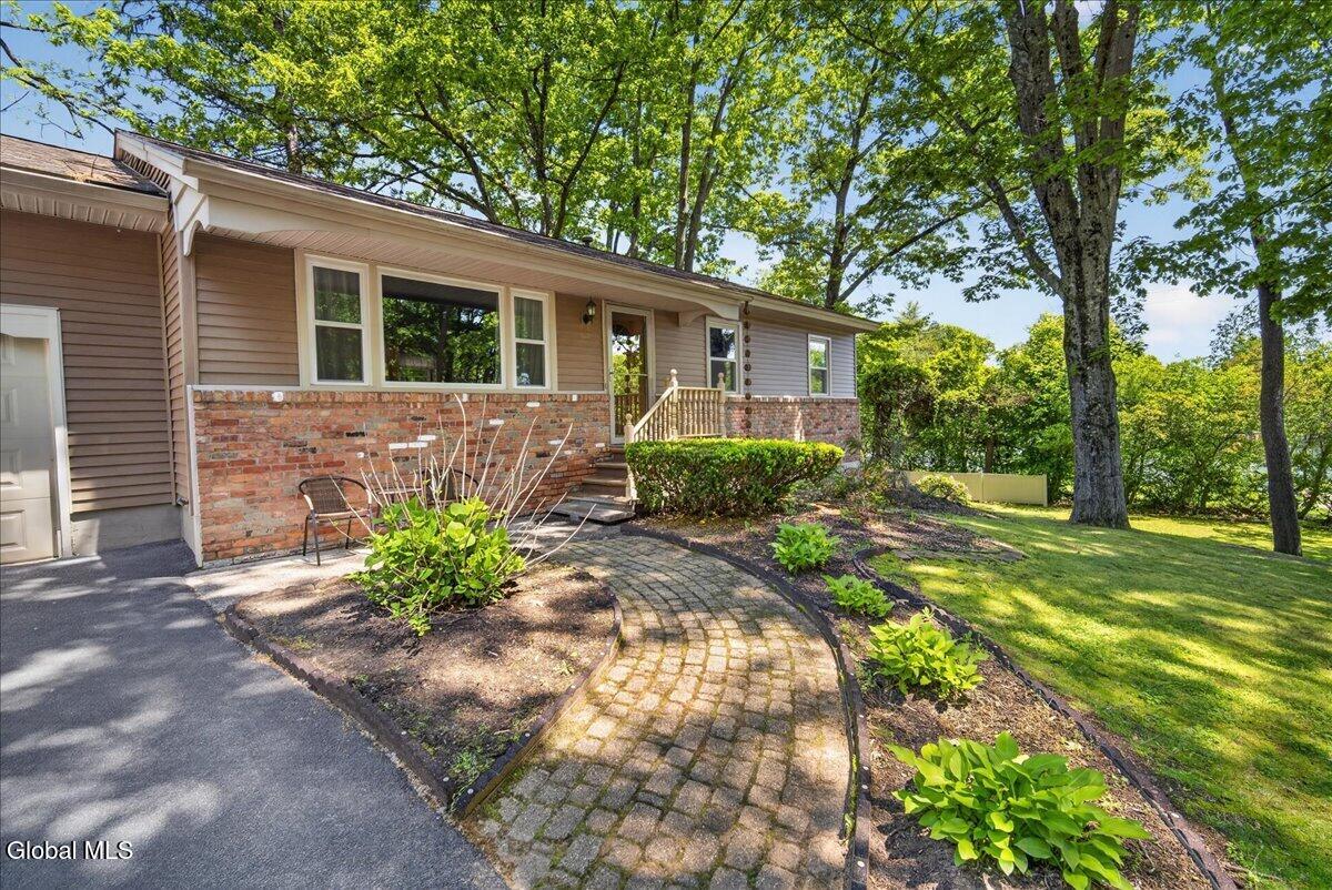 798 Westmoreland Drive Niskayuna NY 12309