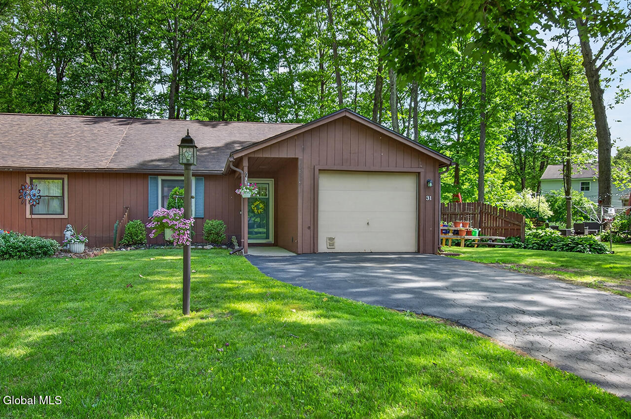 31 Glenbrook Drive Clifton Park NY 12065