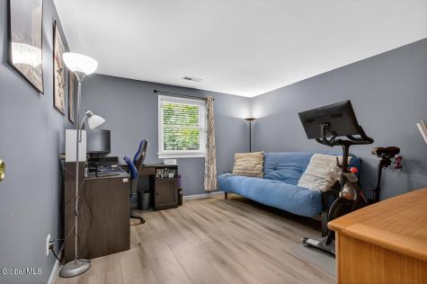 31 Glenbrook Drive Clifton Park NY 12065