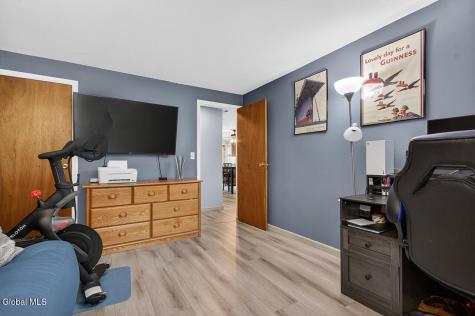 31 Glenbrook Drive Clifton Park NY 12065