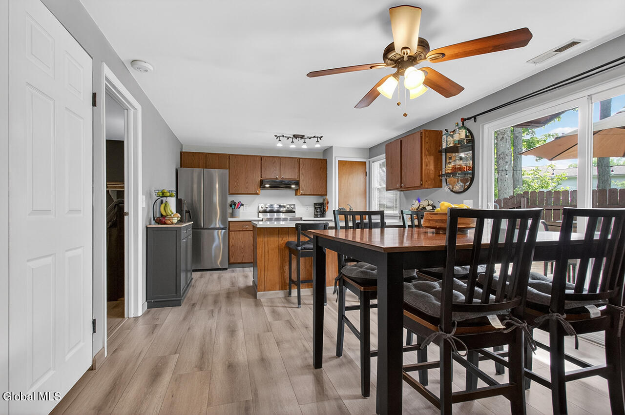 31 Glenbrook Drive Clifton Park NY 12065