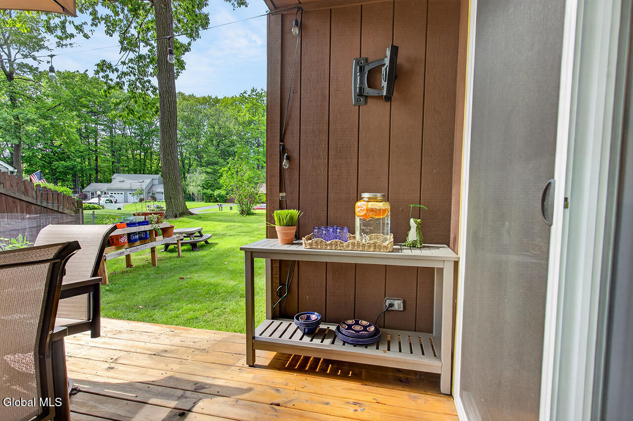 31 Glenbrook Drive Clifton Park NY 12065