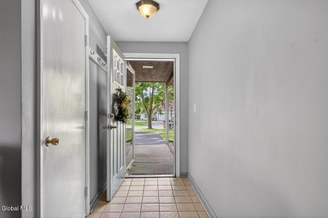 31 Glenbrook Drive Clifton Park NY 12065