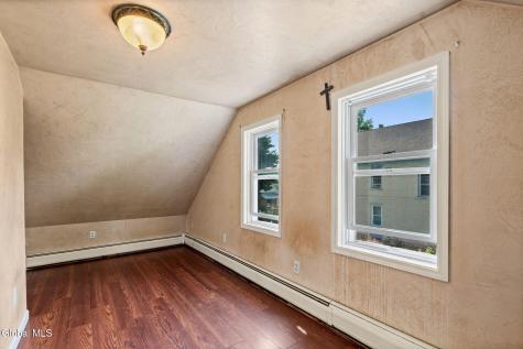 13 Sand Street Albany NY 12209