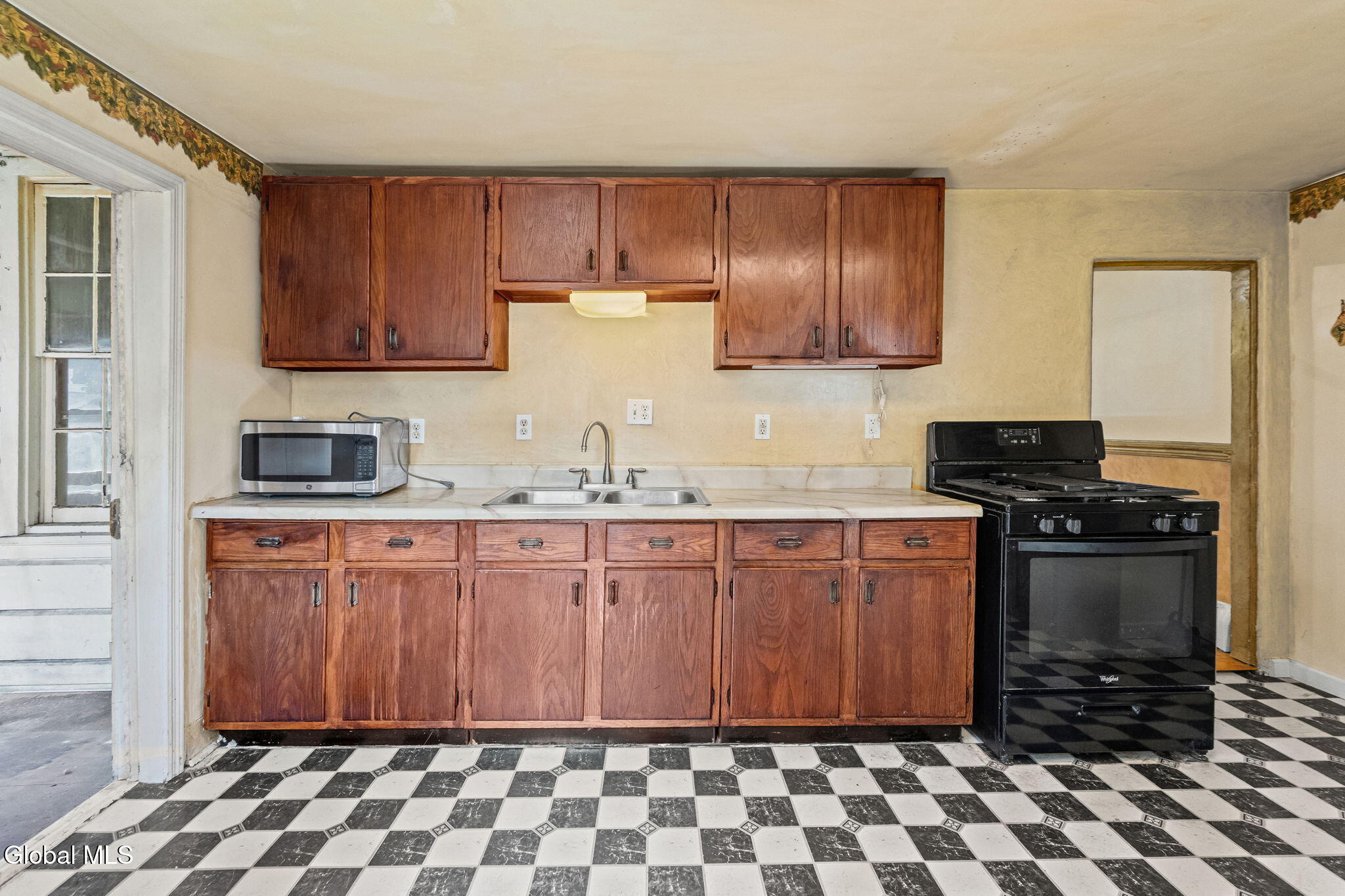 13 Sand Street Albany NY 12209