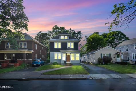1083 Brierwood Boulevard Schenectady NY 12308