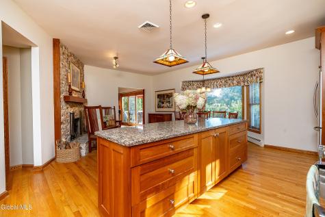 524 Macelroy Road Clifton Park NY 12065