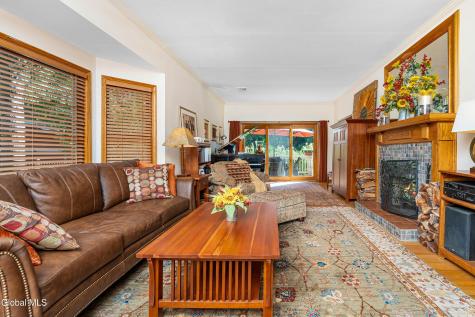 524 Macelroy Road Clifton Park NY 12065