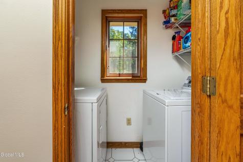 524 Macelroy Road Clifton Park NY 12065