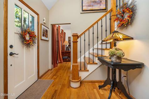 524 Macelroy Road Clifton Park NY 12065