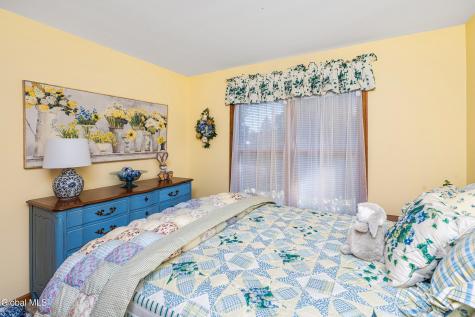 524 Macelroy Road Clifton Park NY 12065