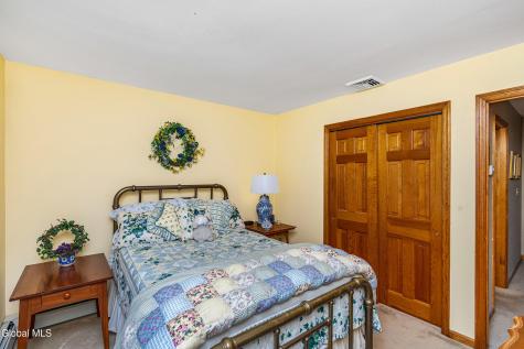 524 Macelroy Road Clifton Park NY 12065