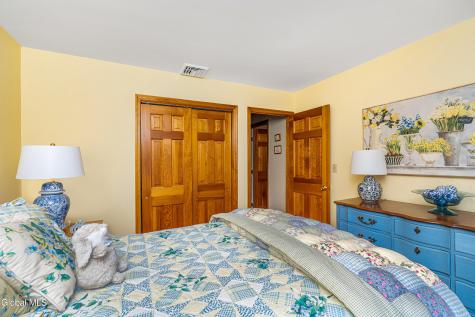 524 Macelroy Road Clifton Park NY 12065