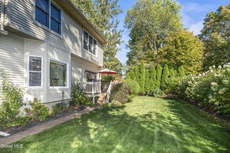 524 Macelroy Road Clifton Park NY 12065