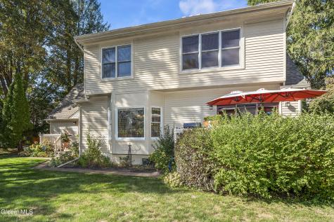 524 Macelroy Road Clifton Park NY 12065