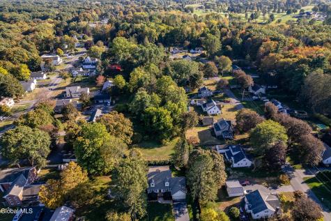 524 Macelroy Road Clifton Park NY 12065