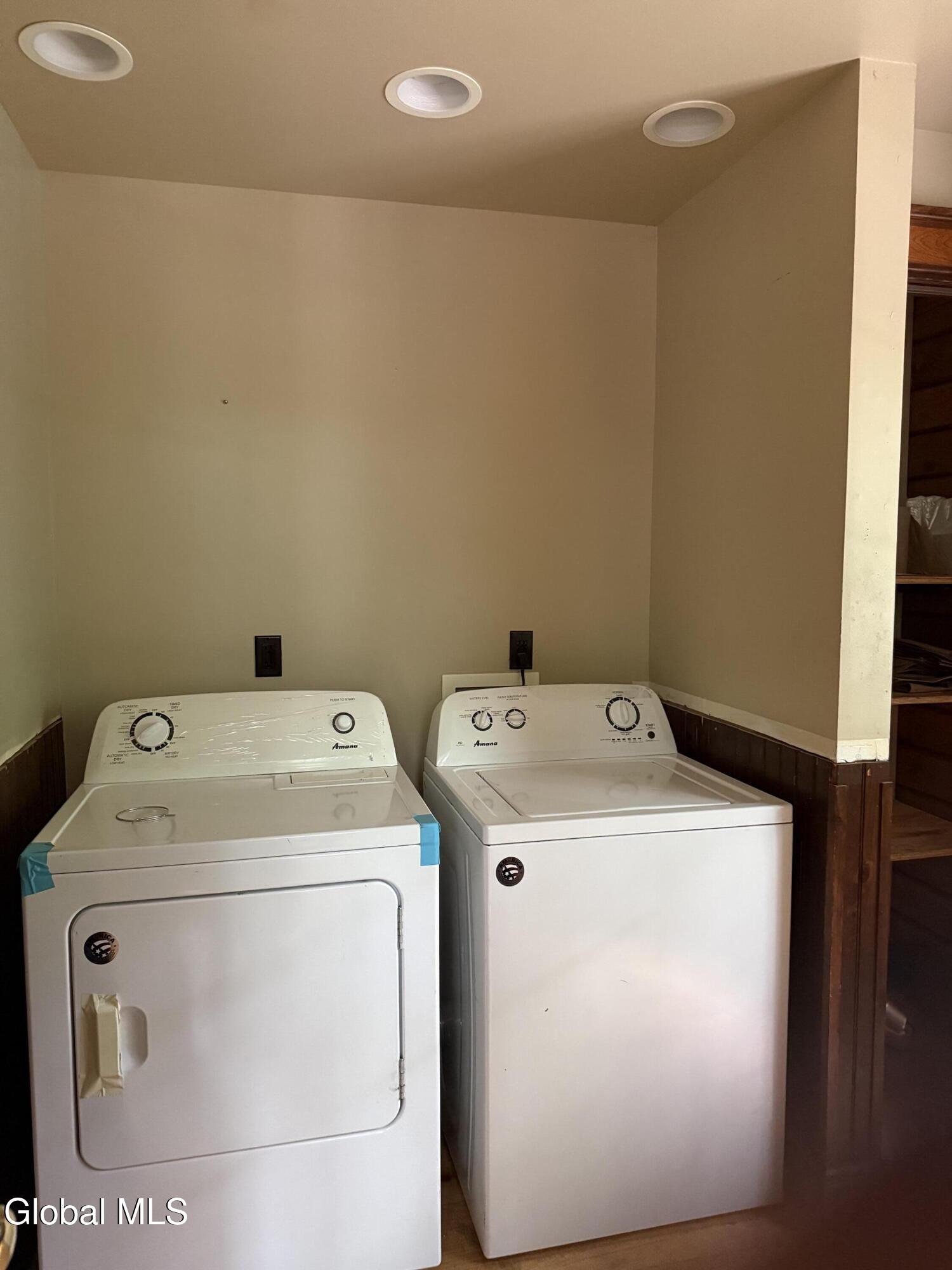 395 Hills Pond Road Hampton NY 12887