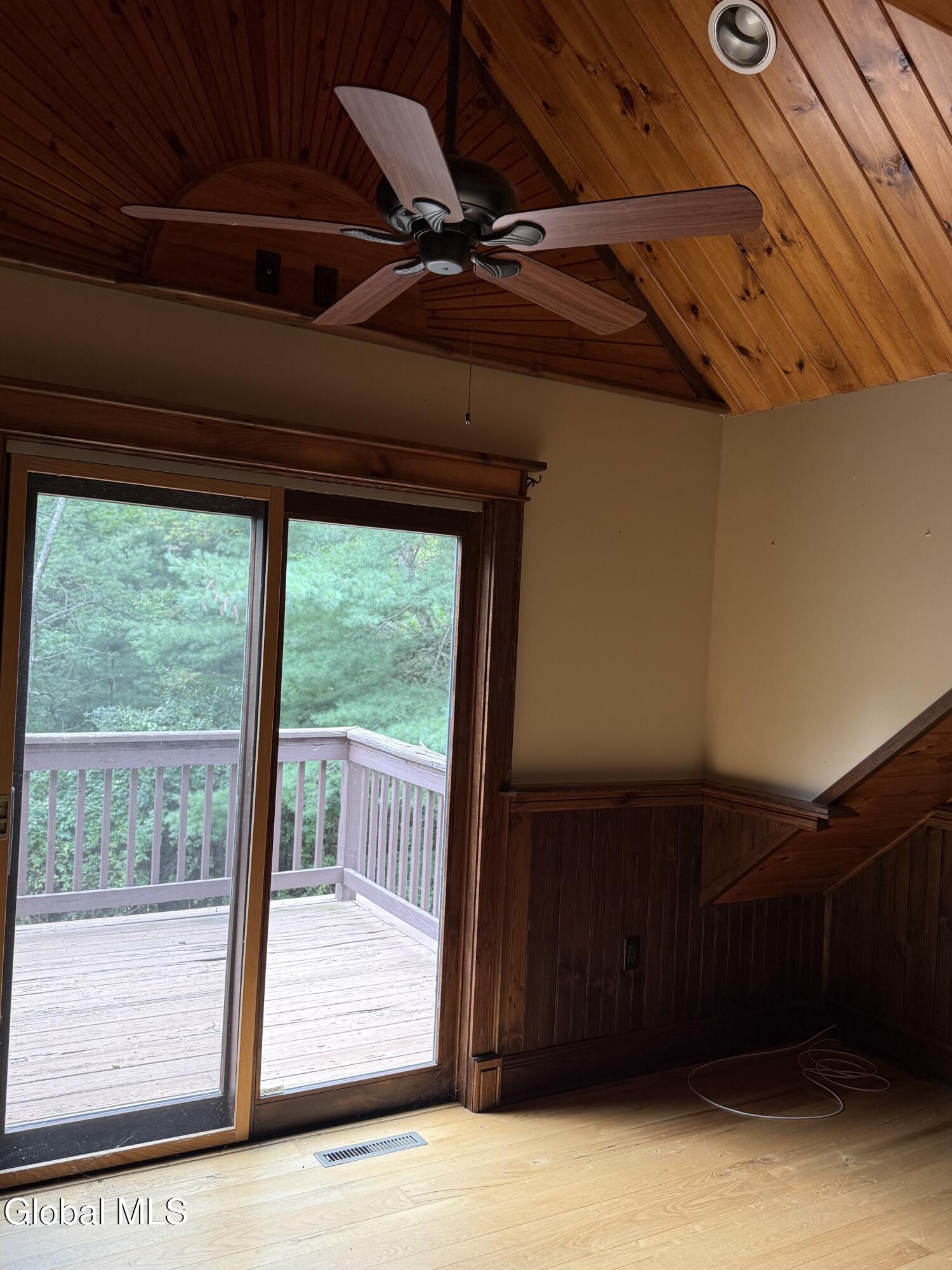 395 Hills Pond Road Hampton NY 12887