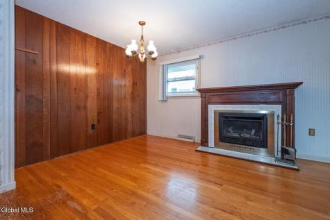 56.5 Braintree Street Albany NY 12205