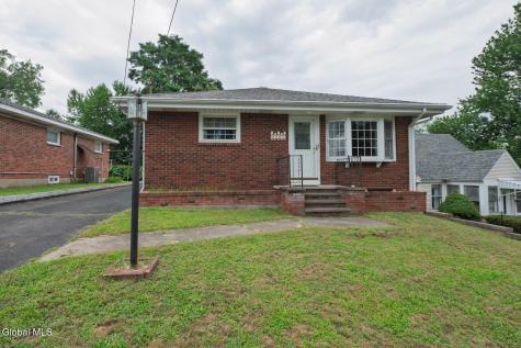 56.5 Braintree Street Albany NY 12205