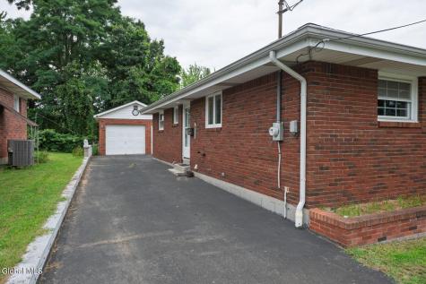 56.5 Braintree Street Albany NY 12205