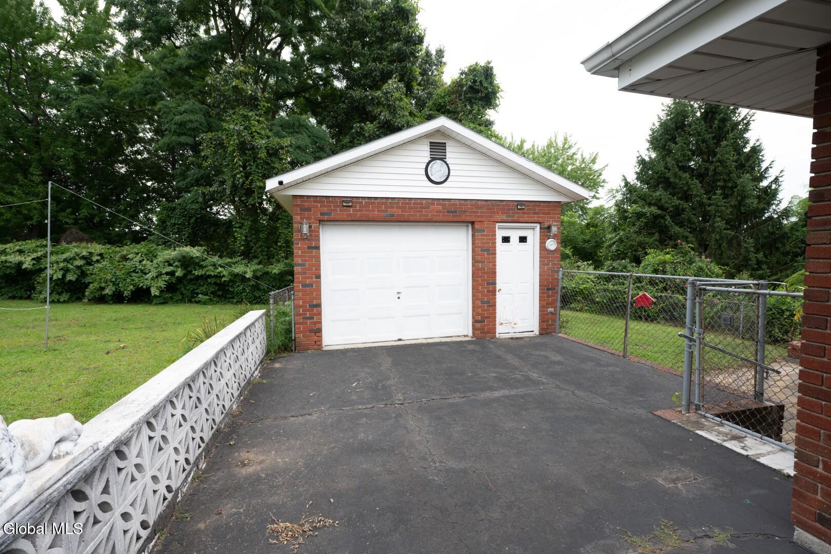 56.5 Braintree Street Albany NY 12205
