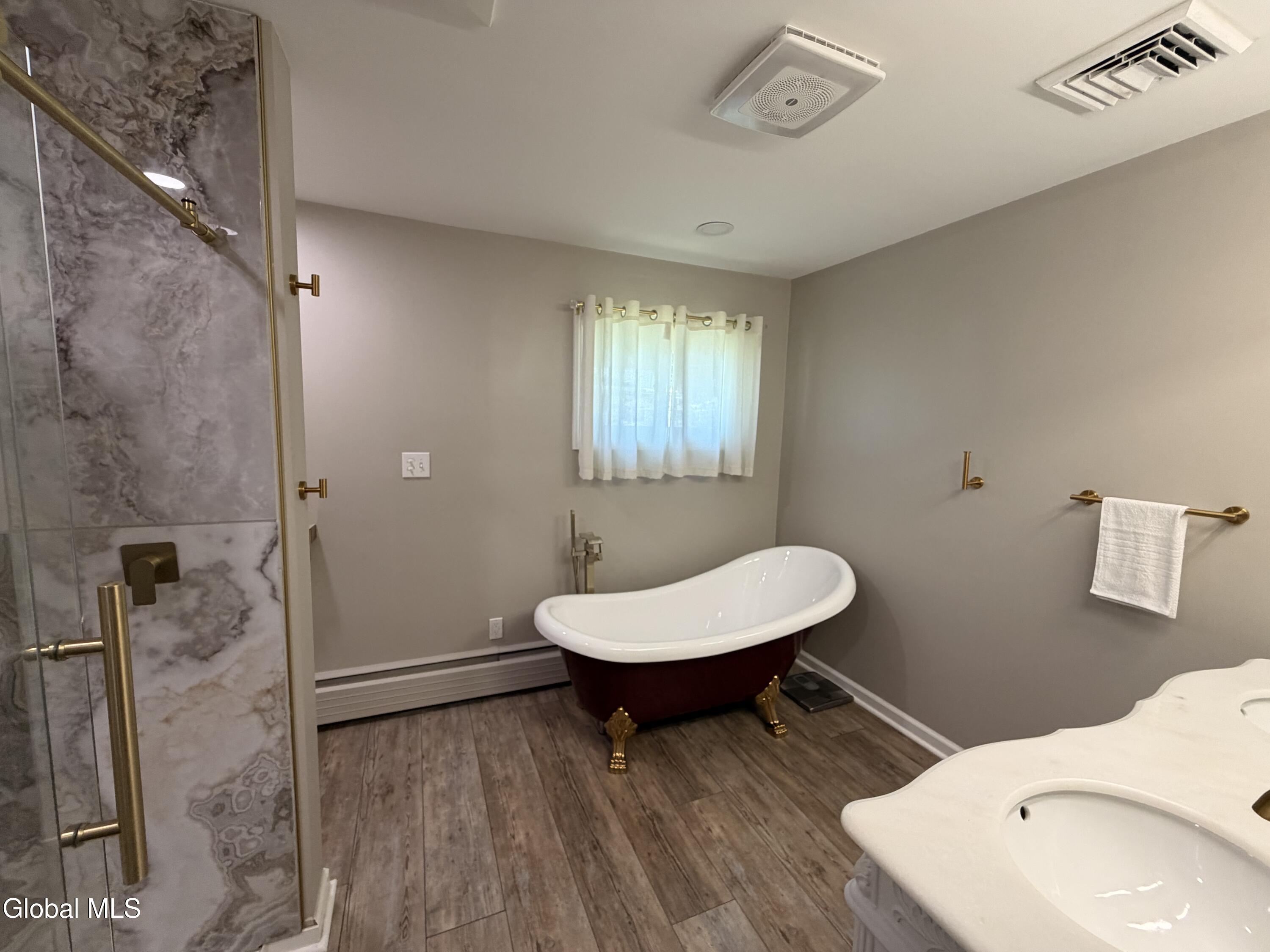 5 Linda Drive Colonie NY 12205