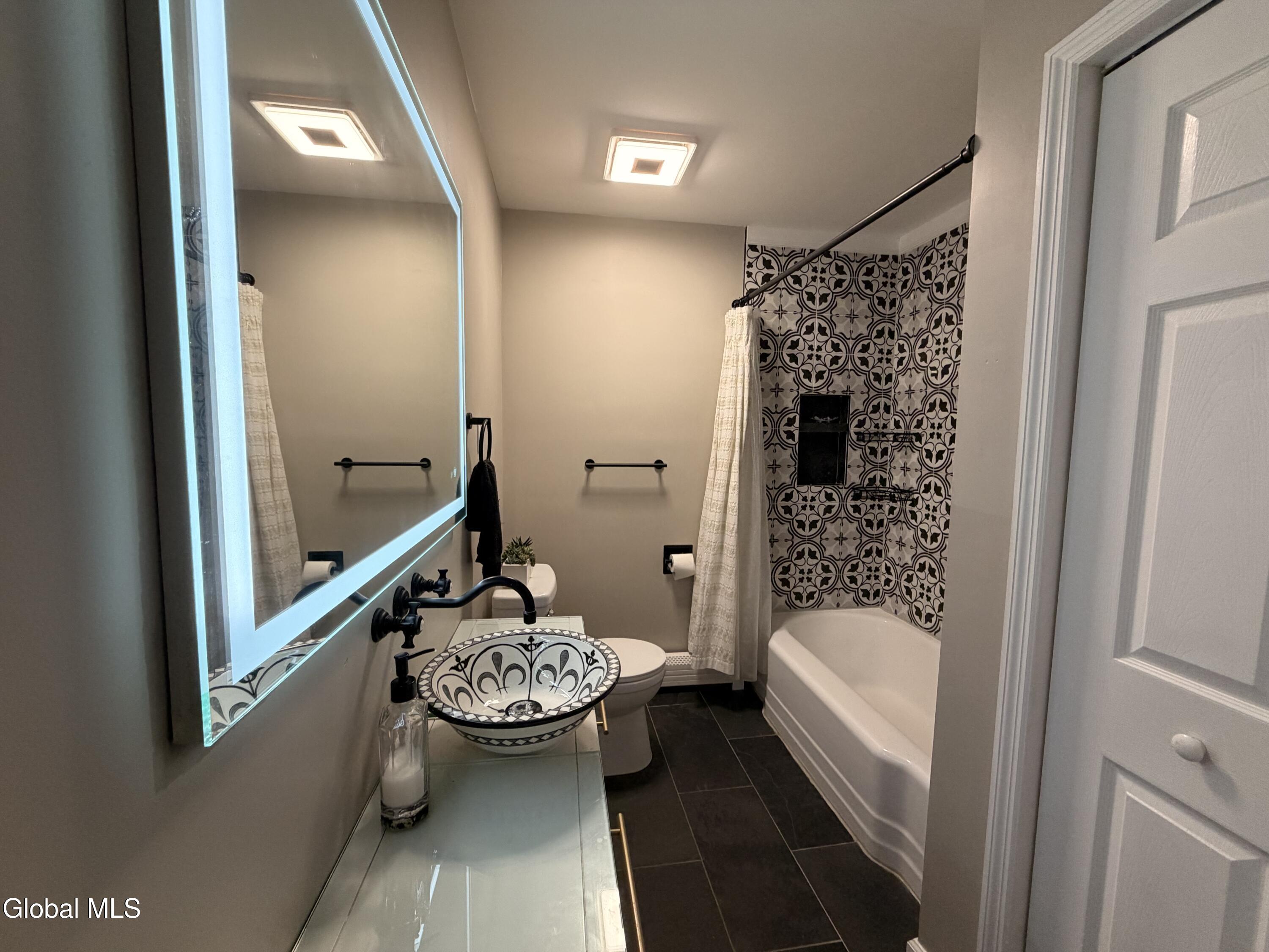 5 Linda Drive Colonie NY 12205
