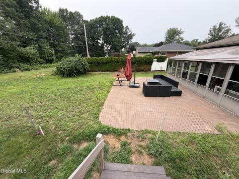5 Linda Drive Colonie NY 12205
