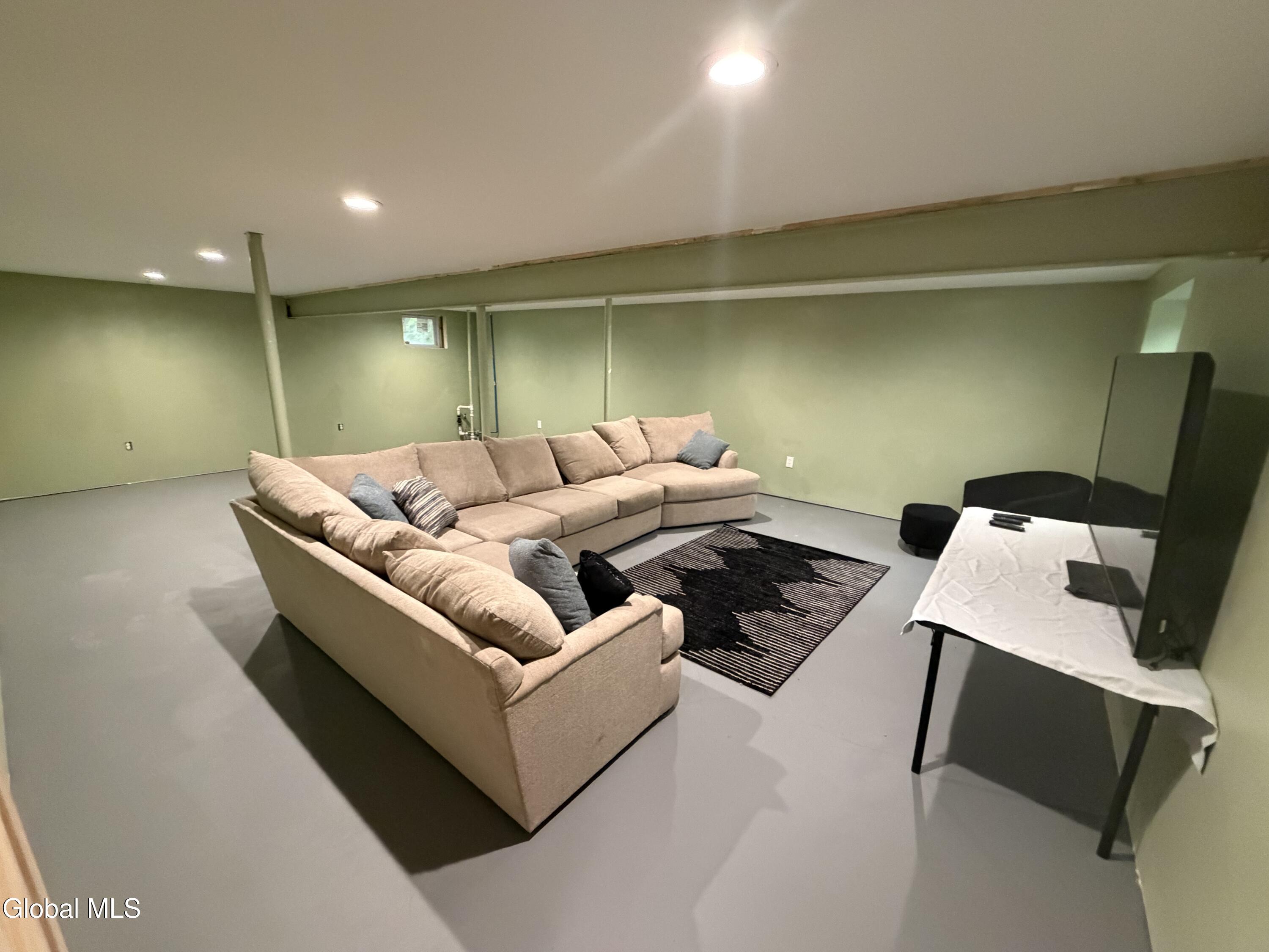 5 Linda Drive Colonie NY 12205